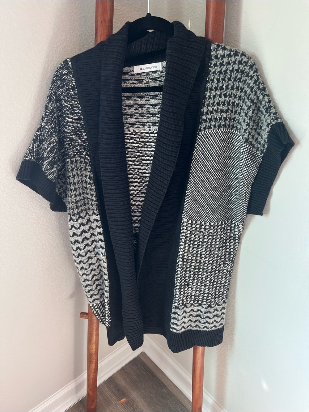Liz Claiborne Black & Gray Patchwork Open Cardigan